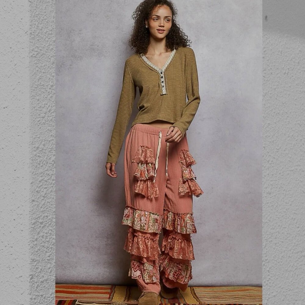 POL Flowy Wide Leg Palazzo Ruffle Salmon Pink Pants Boho Western Size L Gauze - Picture 1 of 11